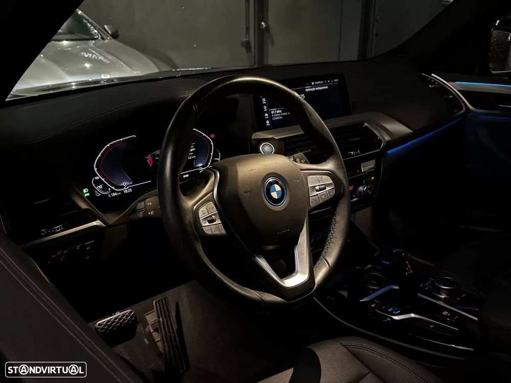 BMW iX3 Inspiring - 15