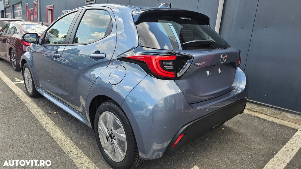 Mazda 2 - 4