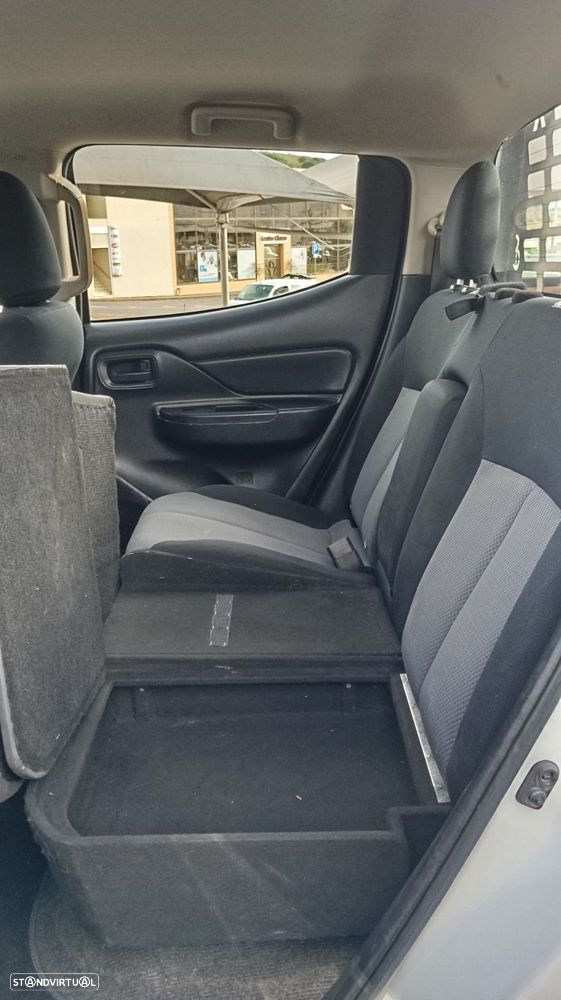 Mitsubishi L200 2.3 DI-D CD Invite 4WD - 13