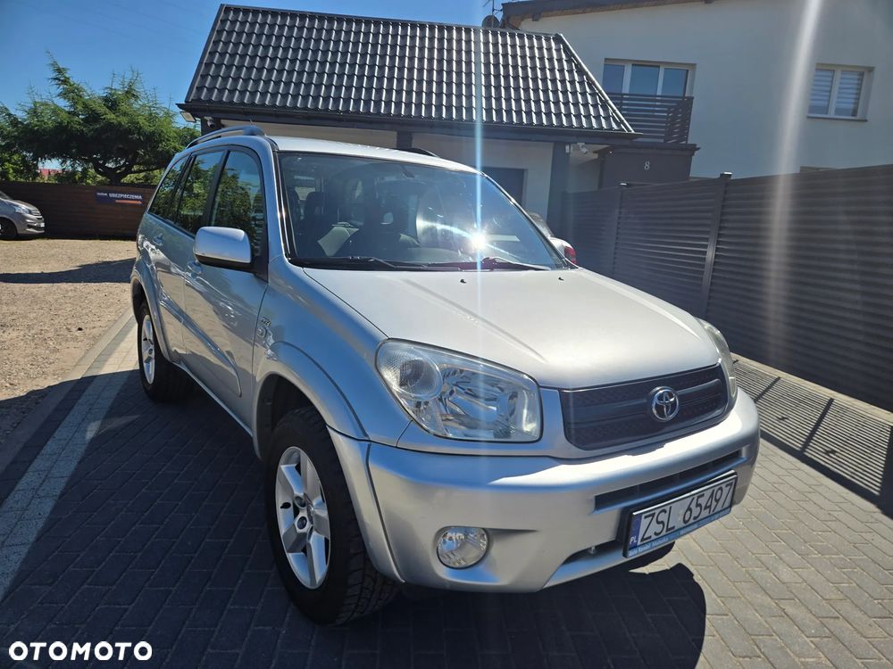 Toyota RAV4 2.0 VVT-i Prestige - 3