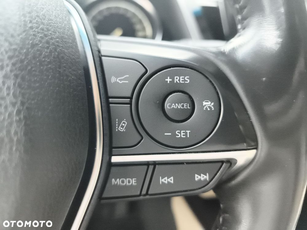 Toyota Camry 2.5 Hybrid Executive CVT - 29
