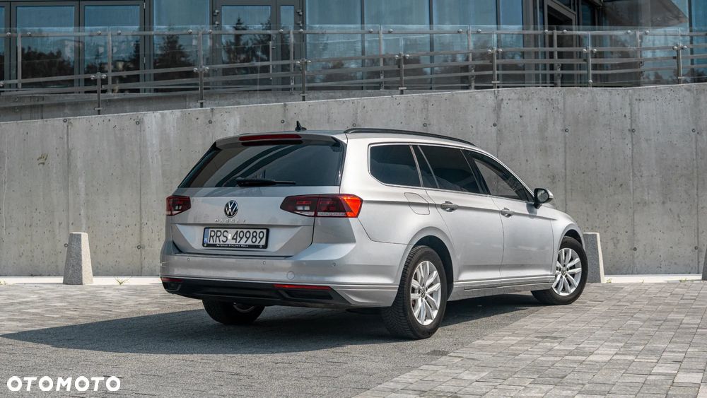 Volkswagen Passat Variant 2.0 TDI SCR DSG Comfortline - 10