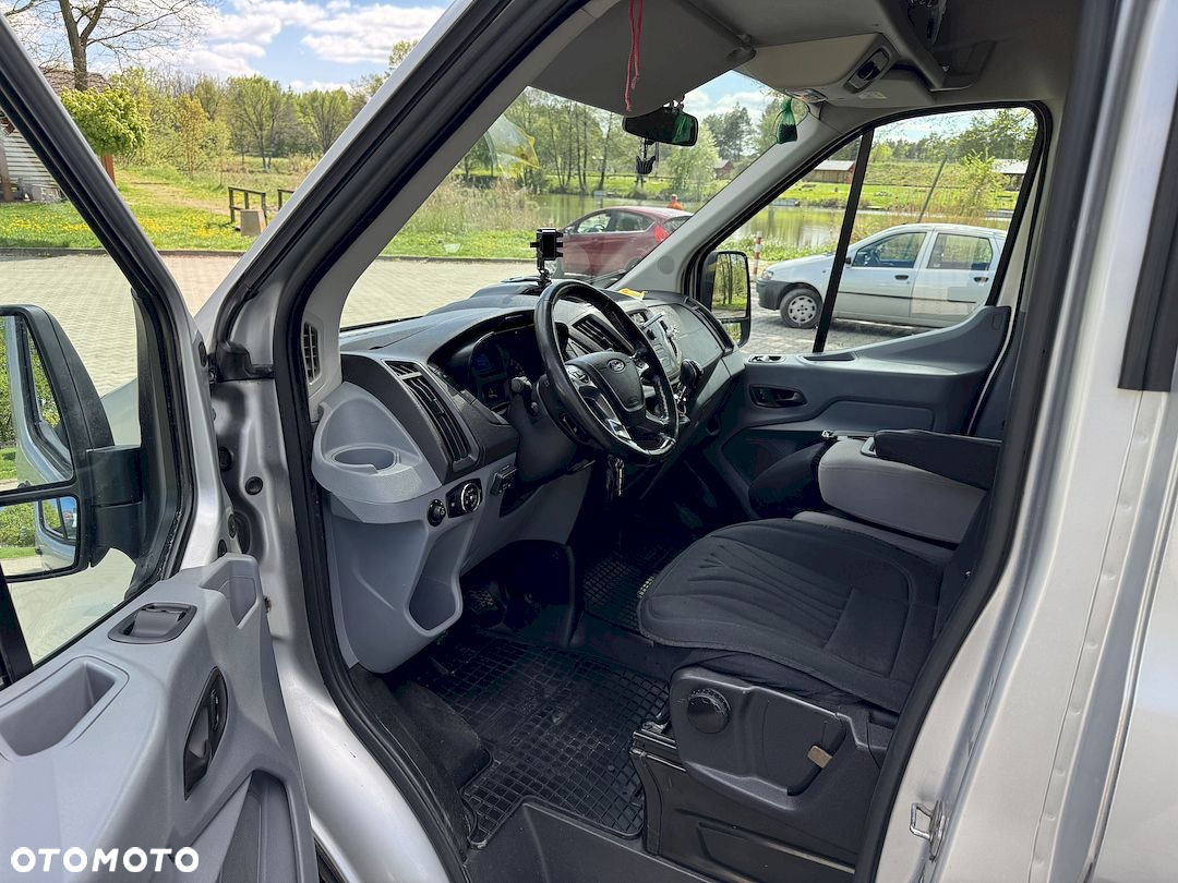Ford Transit - 11