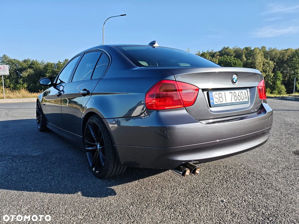 BMW Seria 3 330i - 8