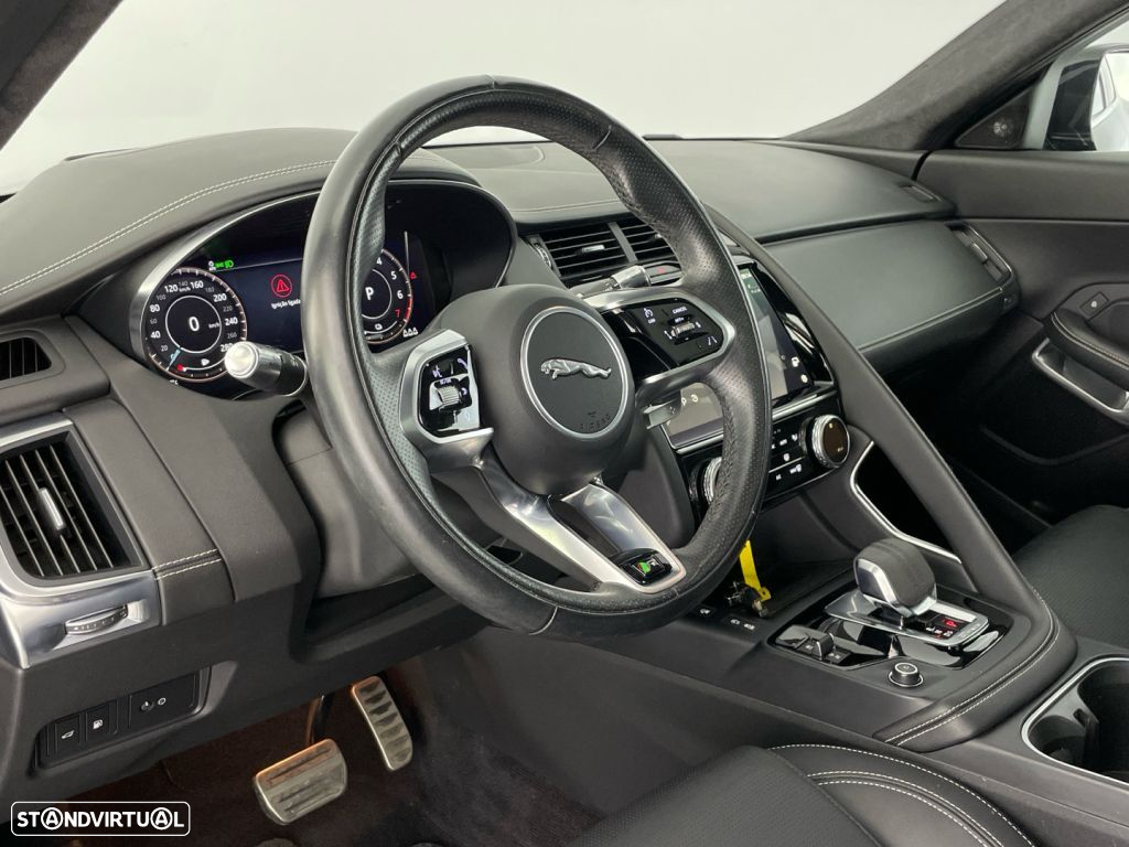 Jaguar E-Pace 1.5 P300e R-Dynamic SE AWD Aut. - 17