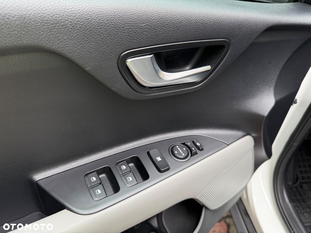 Kia Stonic 1.0 T-GDI L Business Line - 11