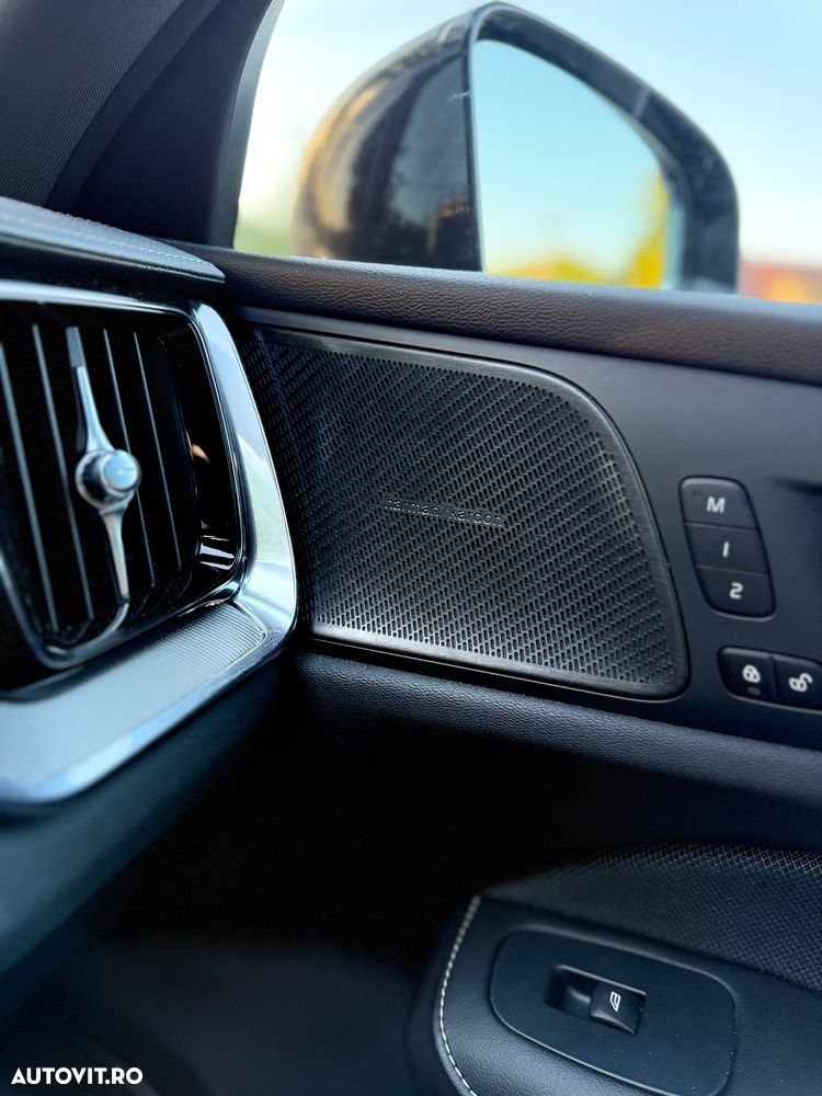 Volvo S60 B5 MHEV AT AWD Ultimate Dark - 9