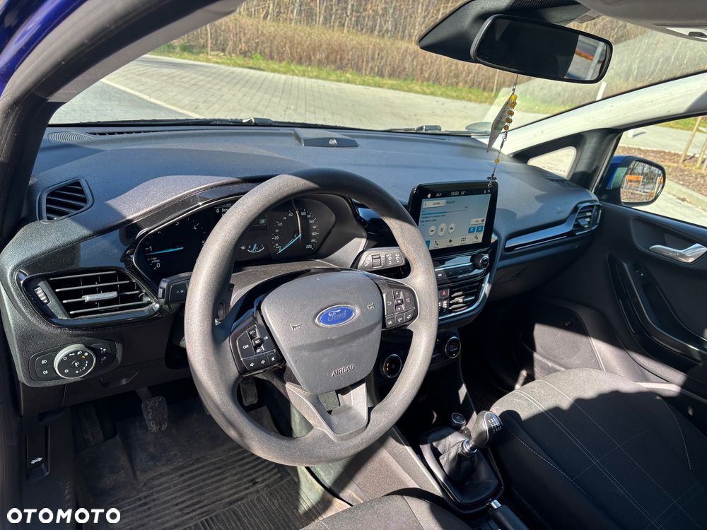 Ford Fiesta - 12