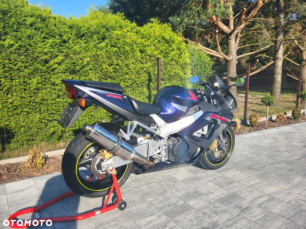 Honda CBR - 6