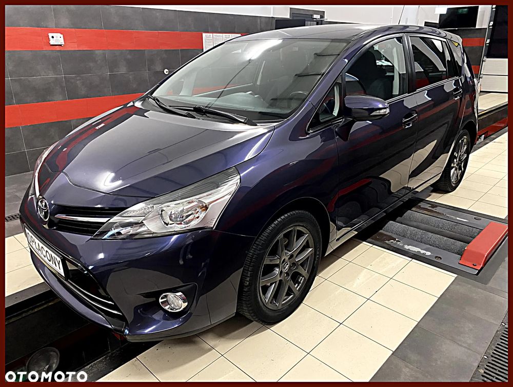 Toyota Verso 1.8 Premium - 1