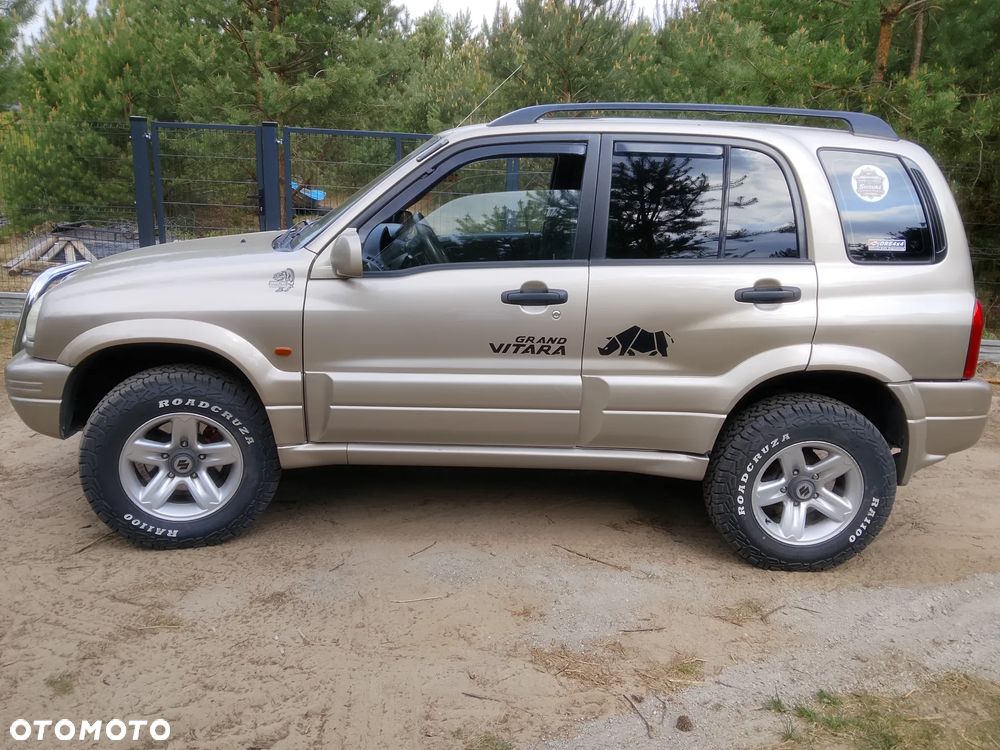Suzuki Grand Vitara 2.0 - 3