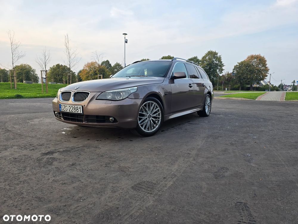 BMW Seria 5 525d - 14