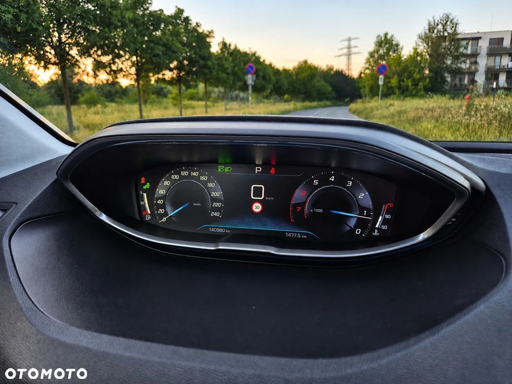 Peugeot 3008 1.6 THP Allure S&S EAT6 - 13