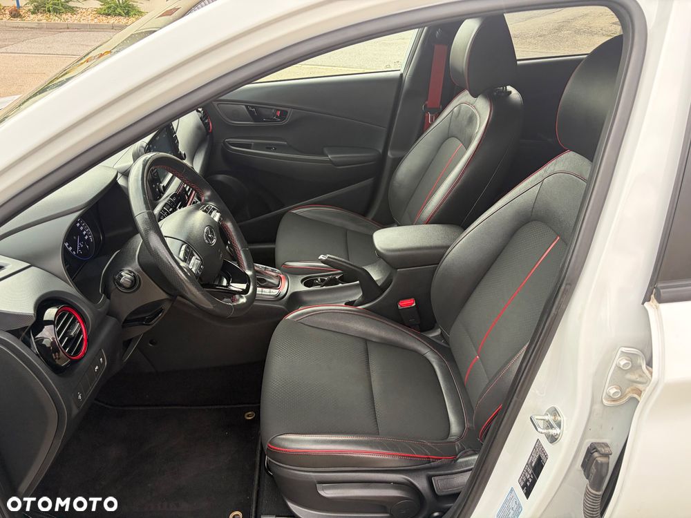 Hyundai Kona 1.6 T-GDI DCT 4WD Premium - 17