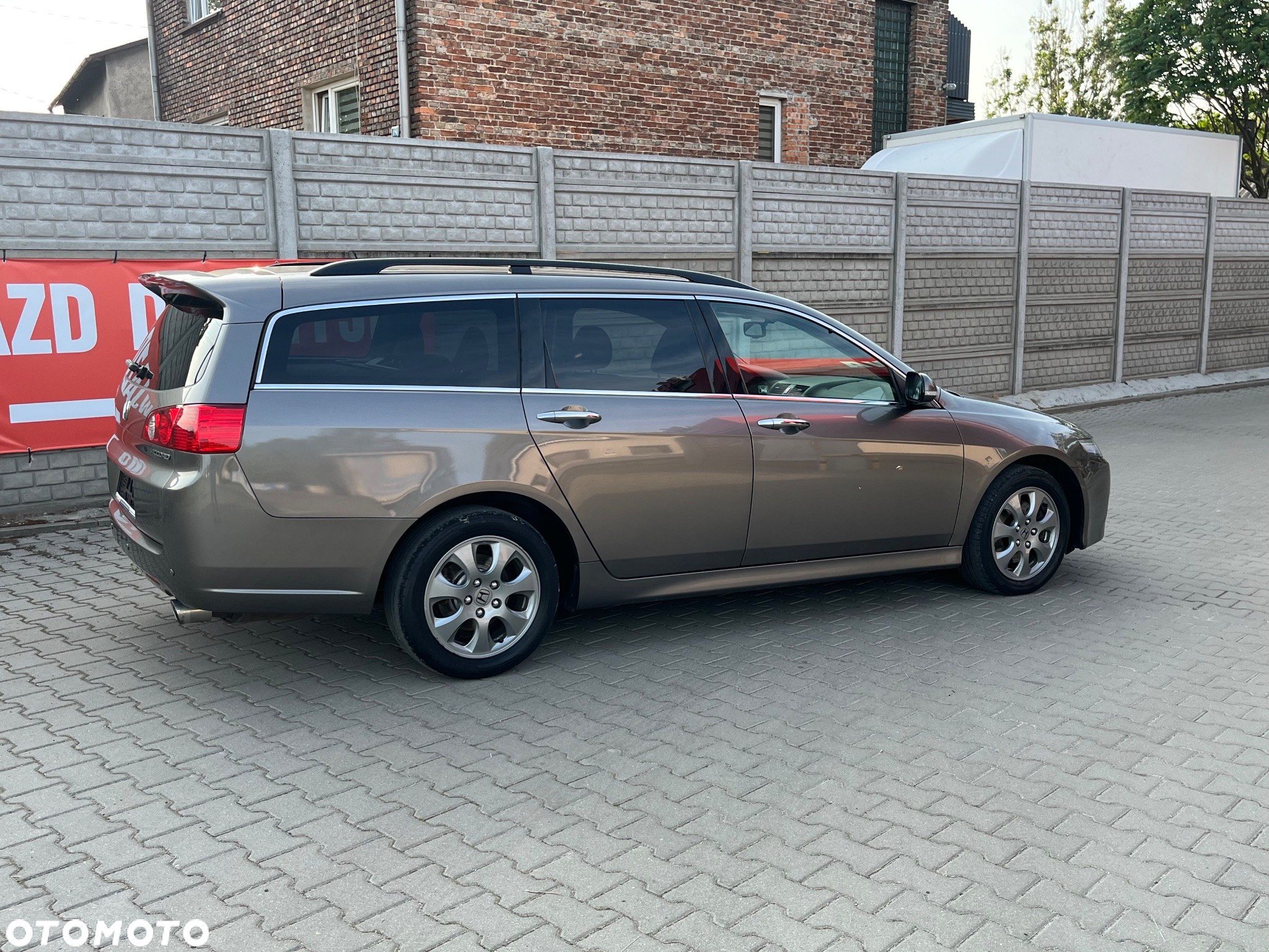 Honda Accord Tourer 2.0 i Sport - 29