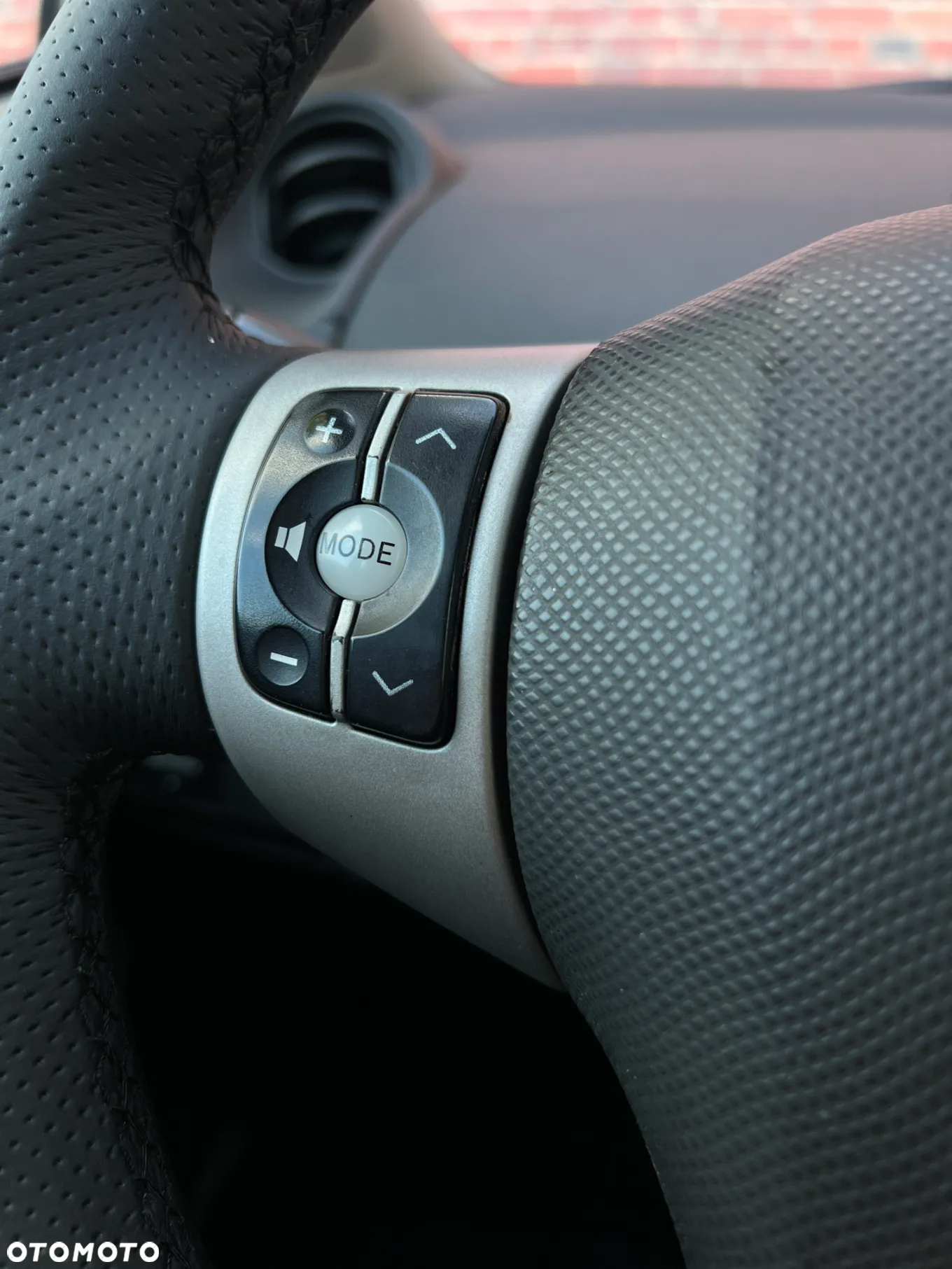 Toyota Yaris - 25