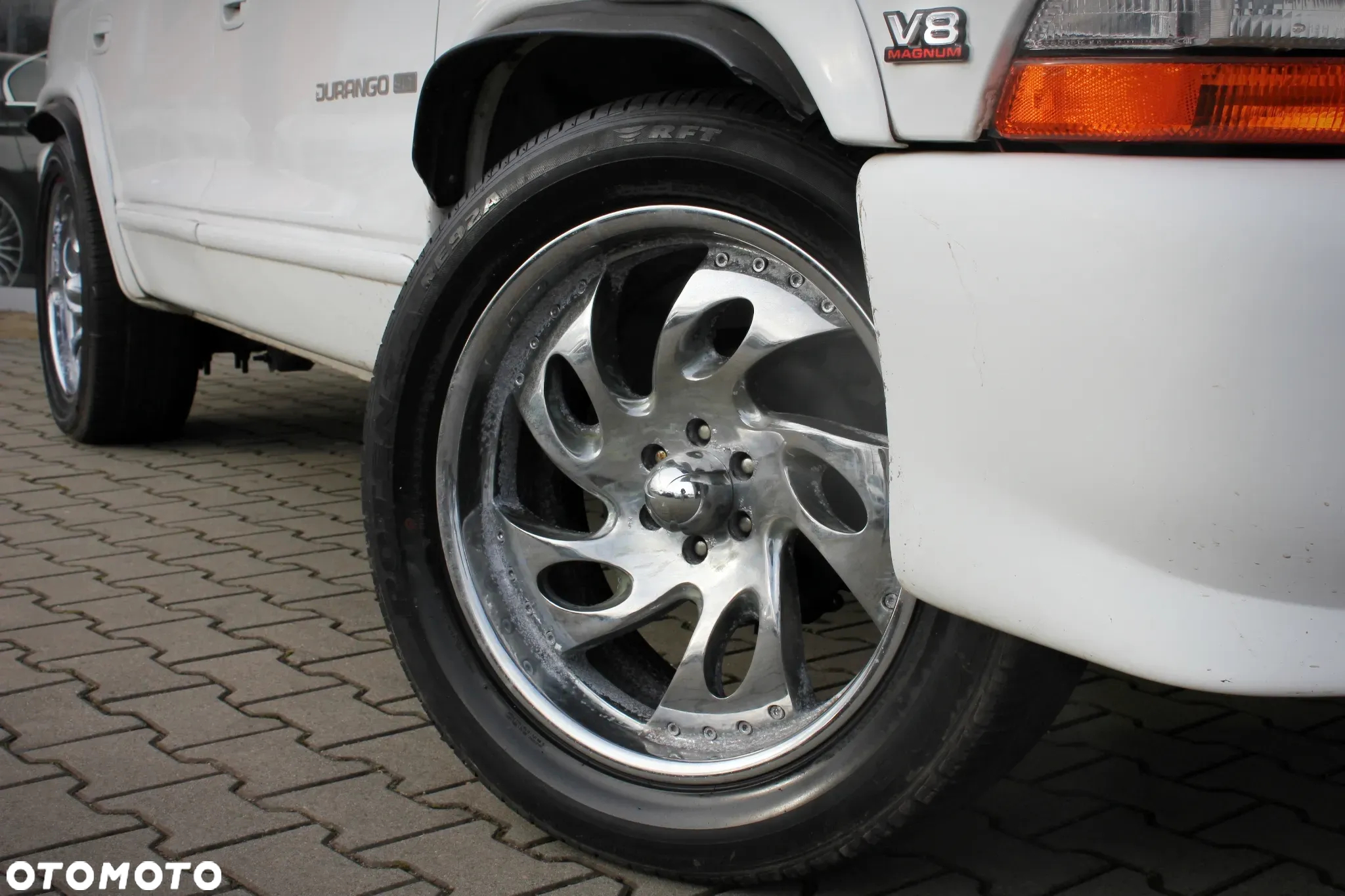 Dodge Durango 5.9 - 12