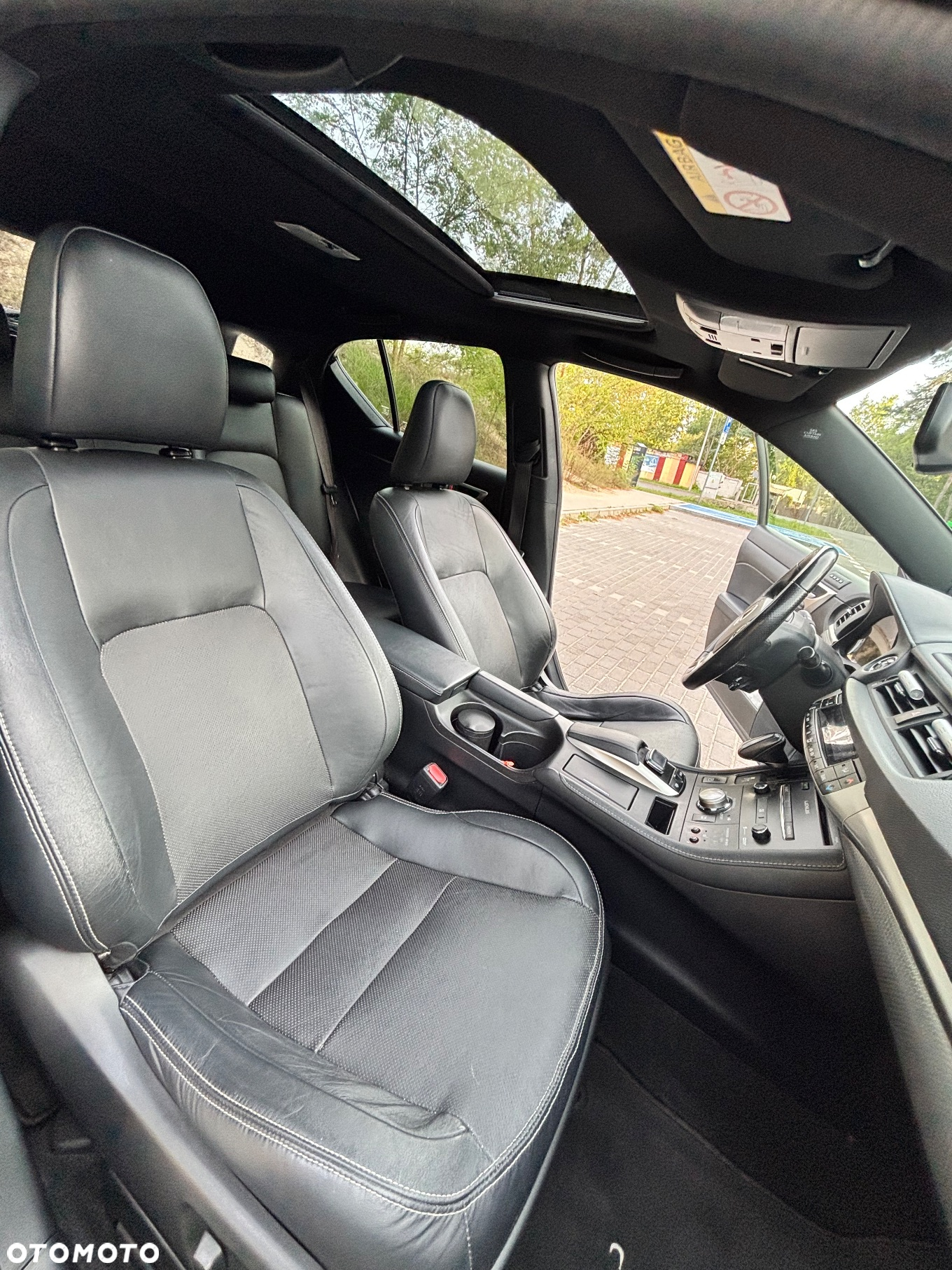 Lexus CT 200h F Sport - 23