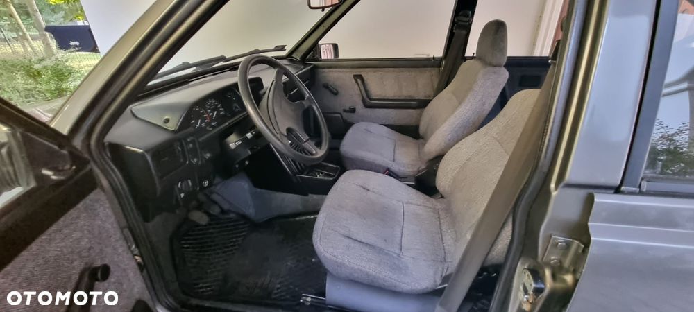 Polonez Caro - 16