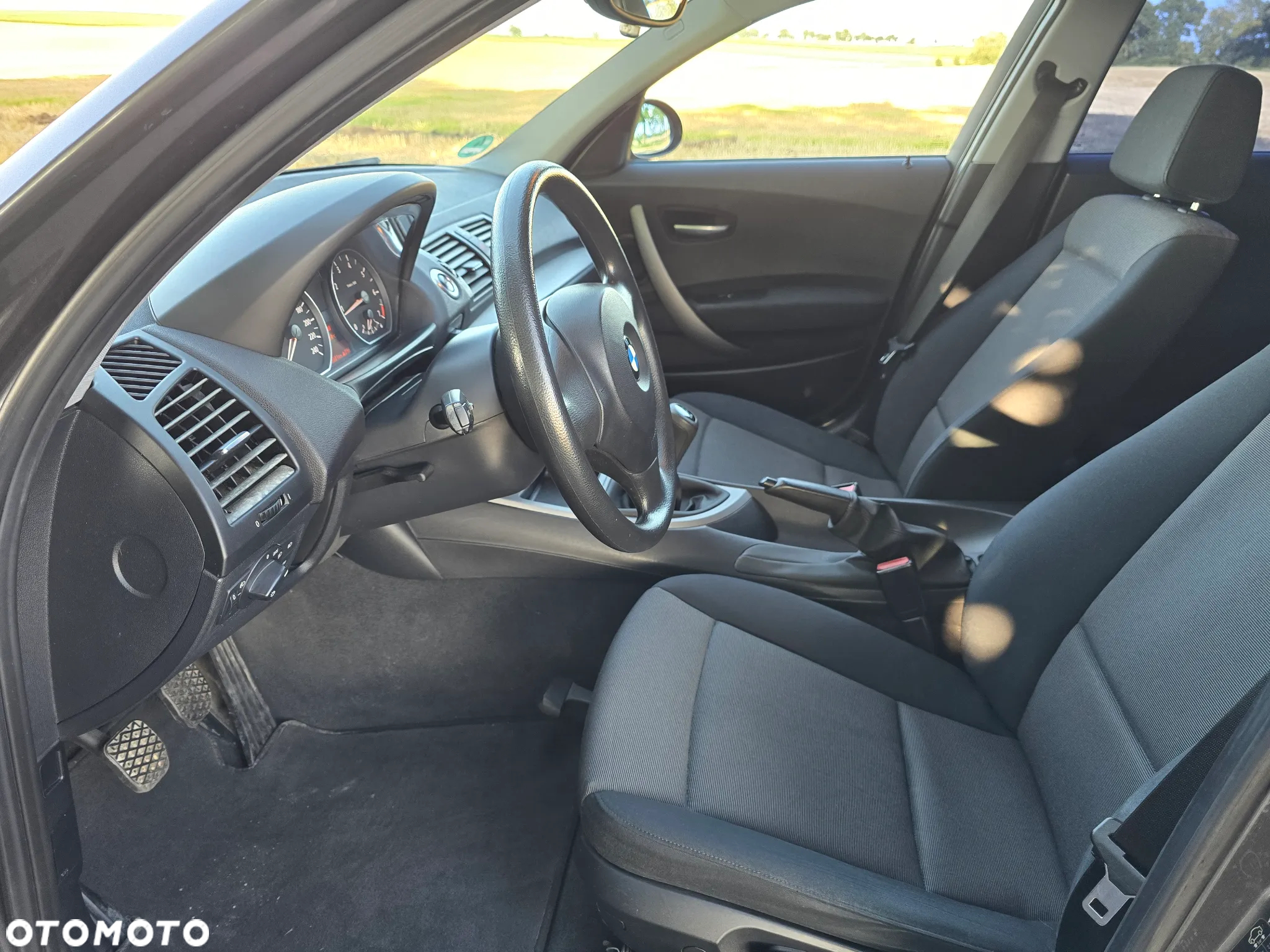 BMW Seria 1 116i - 8