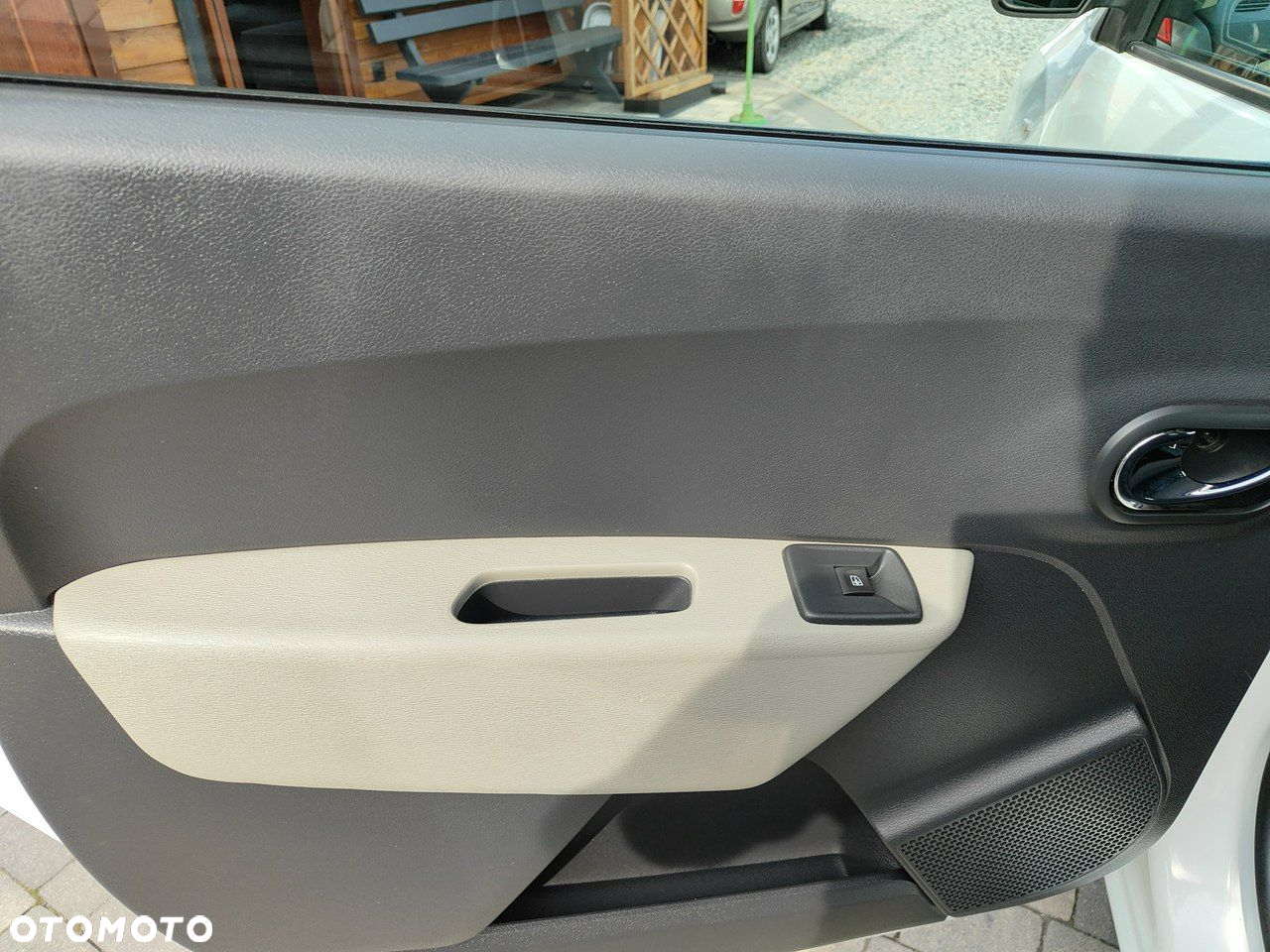 Dacia Lodgy - 28