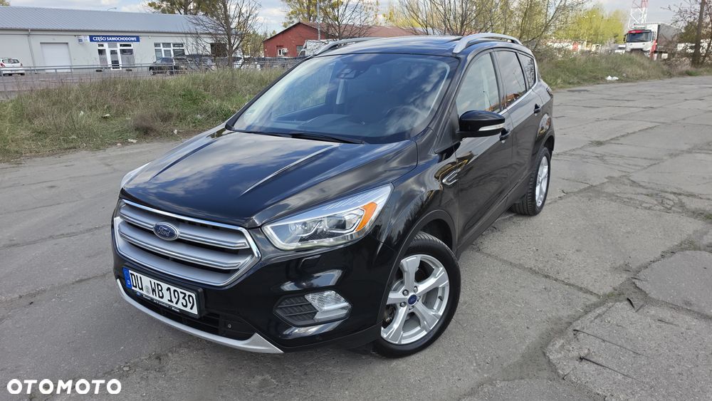 Ford Kuga 2.0 TDCi 2x4 Titanium - 1
