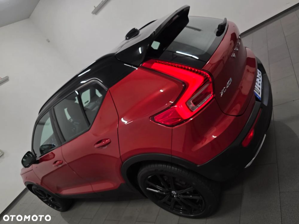 Volvo XC 40 D4 AWD R-Design - 34