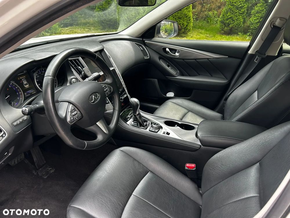 Infiniti Q50 - 23