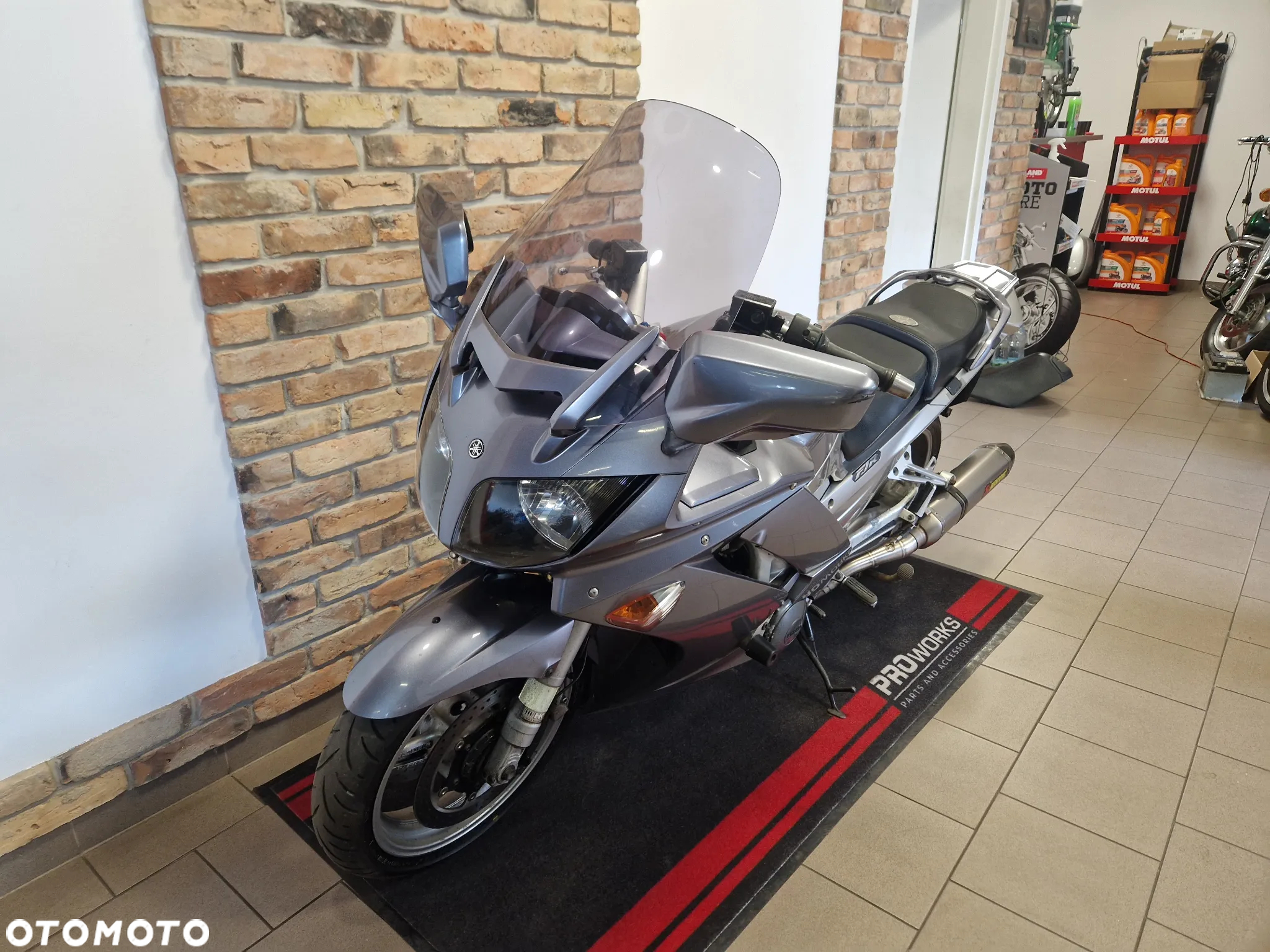 Yamaha FJR - 17