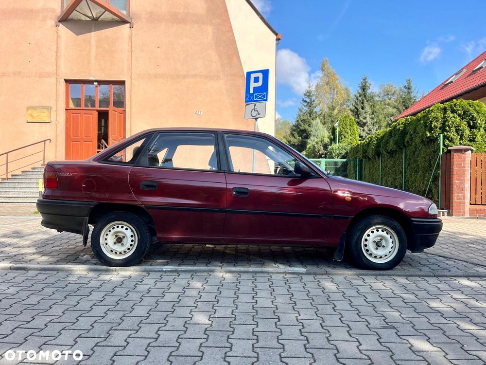 Opel Astra - 8