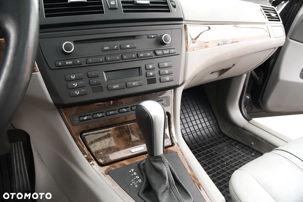 BMW X3 - 32