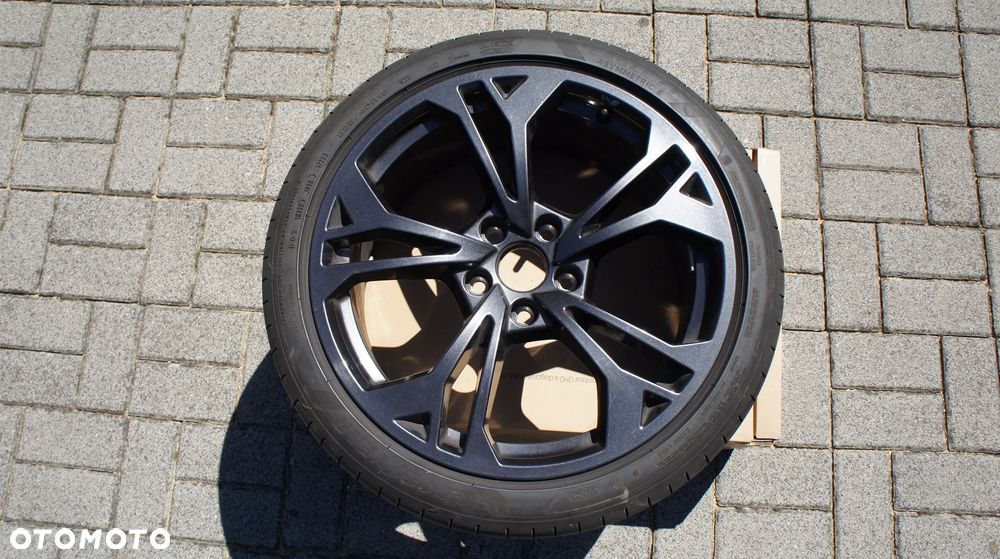 FELGA ALUMINIOWA 18" AUDI RS3 8Y0 - 1