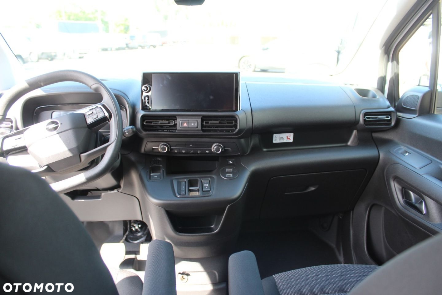 Opel COMBO - 16