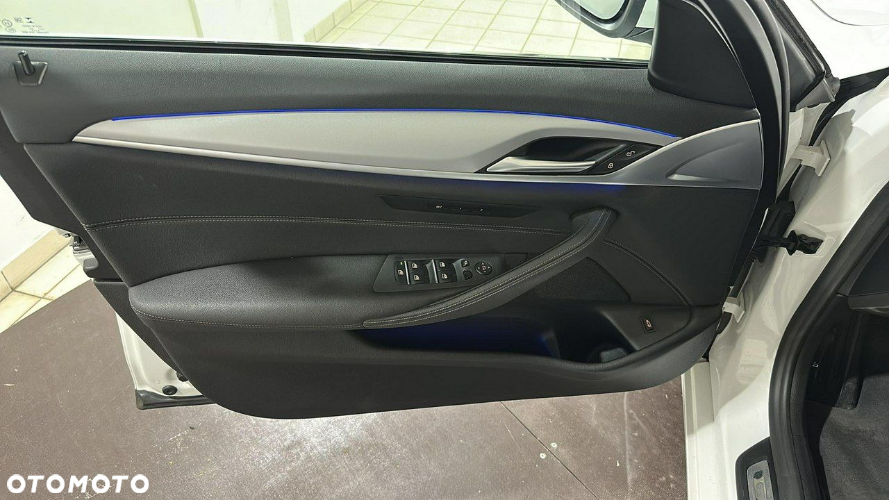 BMW Seria 5 - 12