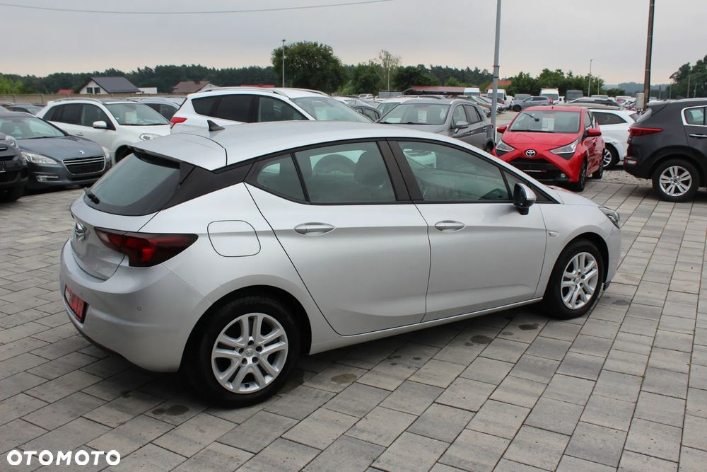 Opel Astra 1.6 D (CDTI) Dynamic - 10