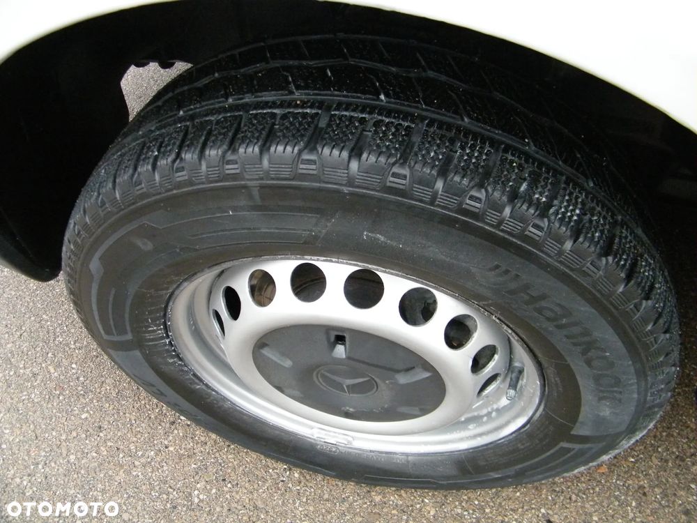 Mercedes-Benz Sprinter - 8