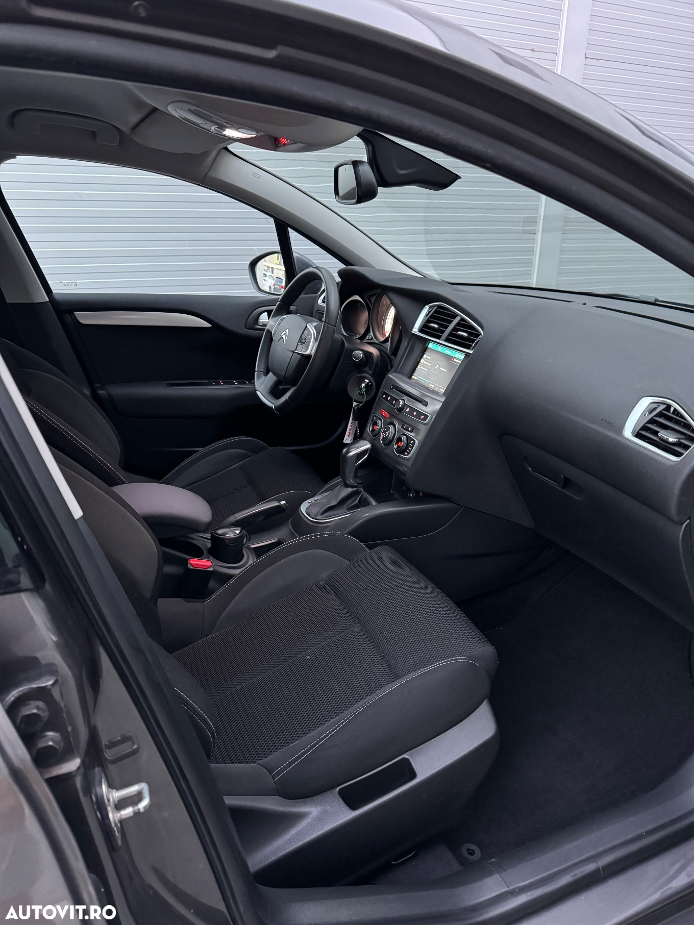 Citroën C4 BlueHDi 120 Stop&Start EAT6 Shine - 34