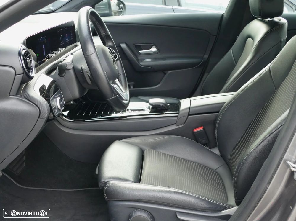 Mercedes-Benz CLA 250 e Shooting Brake Style Plus - 25