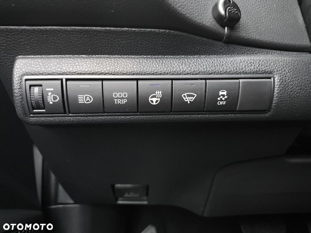 Toyota Corolla 1.8 Hybrid Style - 22