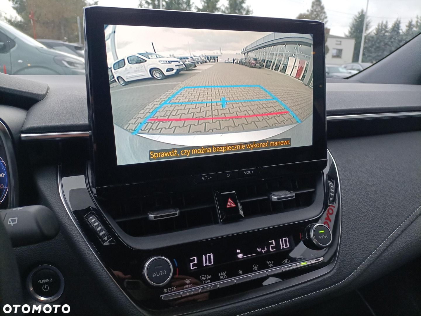 Toyota Corolla 1.8 Hybrid Comfort - 12