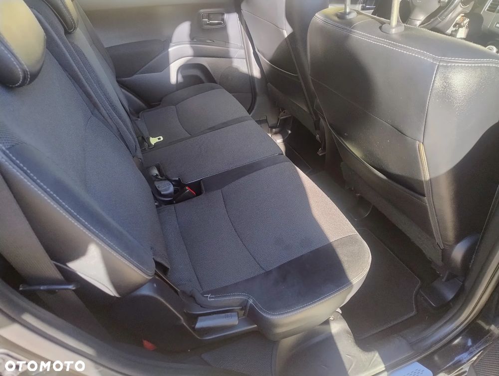 Peugeot 4007 HDI FAP 7-Sitzer Active - 16