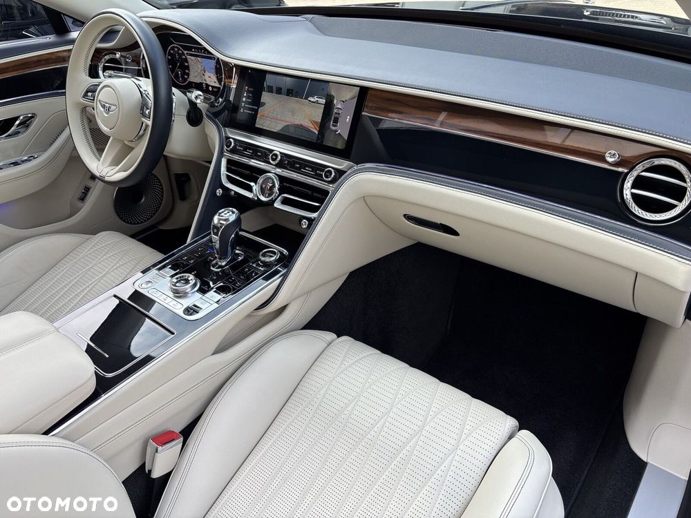 Bentley Flying Spur - 36