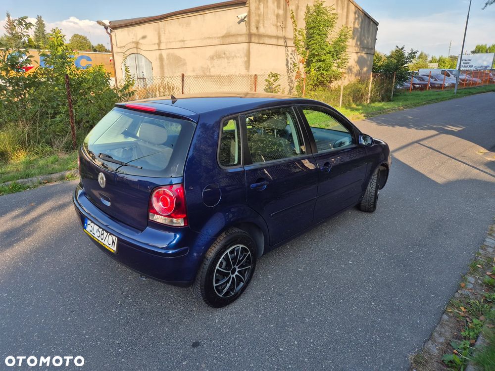 Volkswagen Polo 1.4 TDI Comfortline - 4