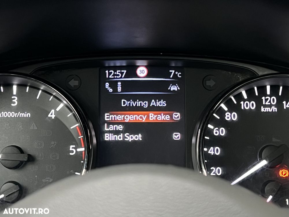 Nissan X-Trail 1.7 dCi N-Connecta - 23