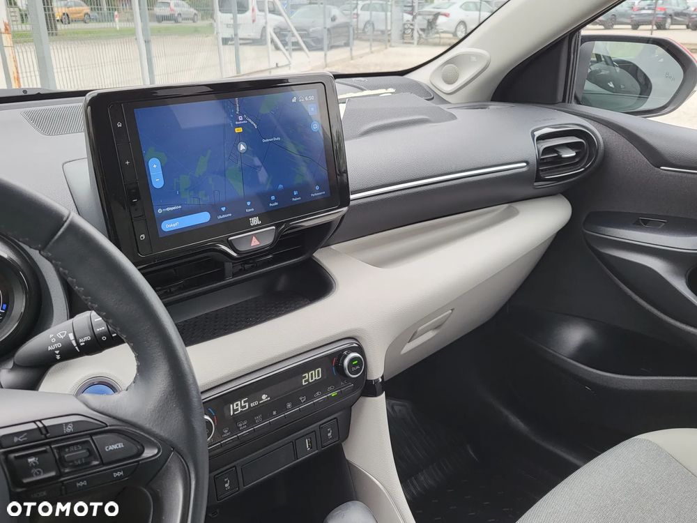 Toyota Yaris Hybrid 1.5 Executive - 17