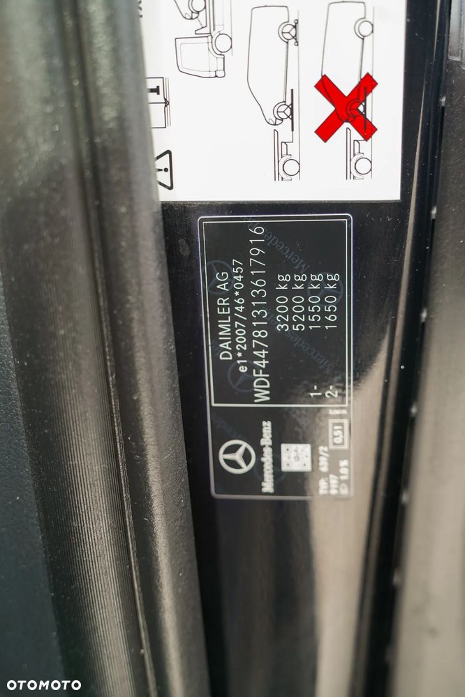 Mercedes-Benz Klasa V 300 d 4-Matic Avantgarde 9G-Tronic (długi) - 40