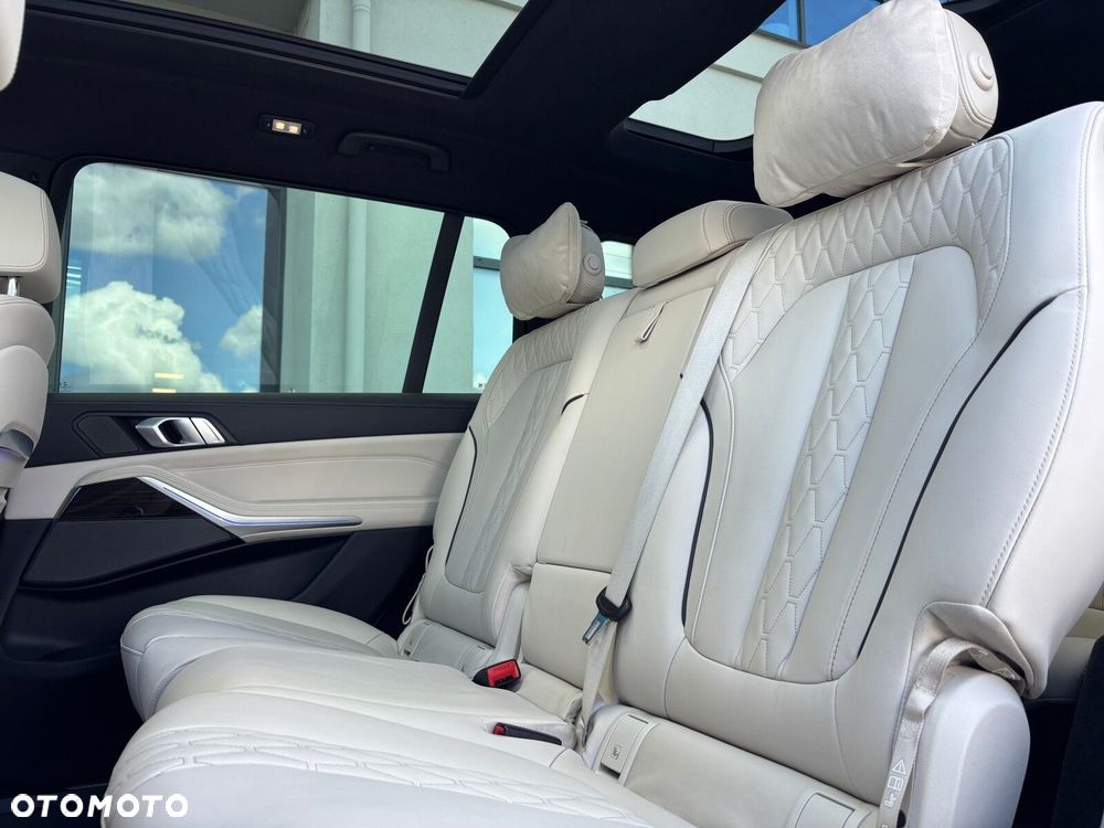 BMW X7 xDrive40d mHEV sport - 23