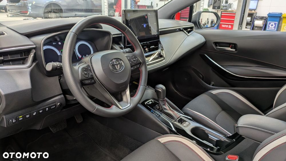 Toyota Corolla 1.8 Hybrid GR Sport Dynamic - 10