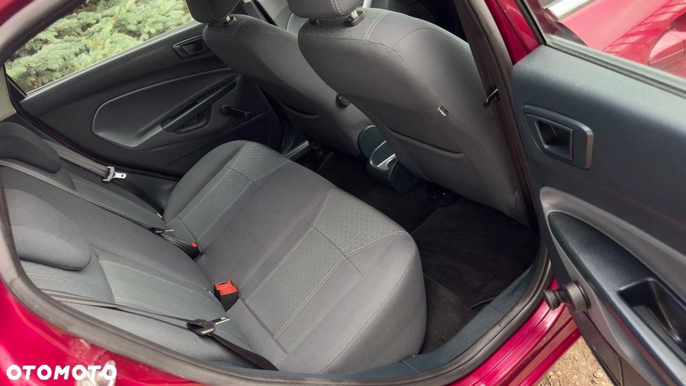 Ford Fiesta - 22