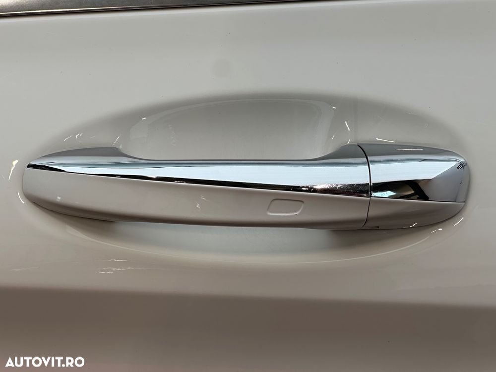 Mercedes-Benz C 300 d 4Matic 9G-TRONIC Avantgarde - 40